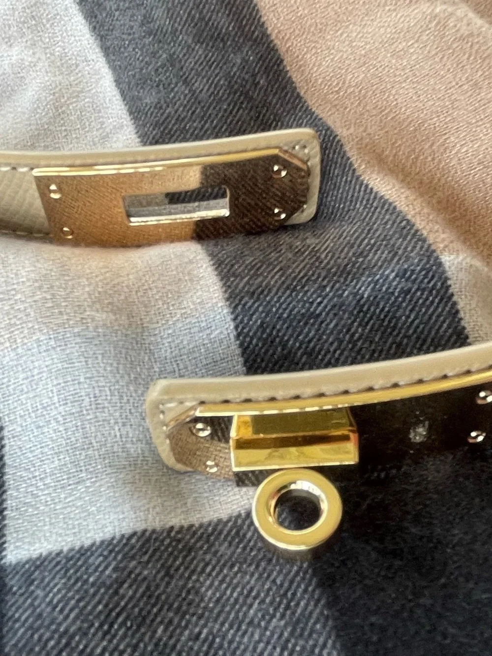 Adjustable Sliding Lock Skinny Beige Leather Belt